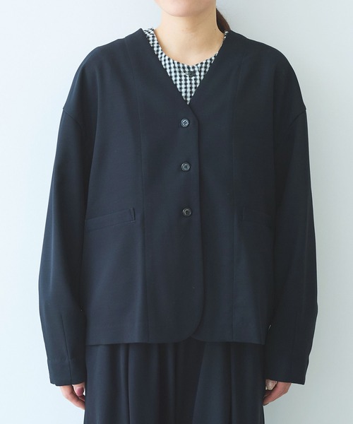 yuni（ユニ　）の「レーヨンウール no collar ジャケット（ノーカラージャケット・レディース・ネイビー/カーキ・FREE）」の17枚目の写真