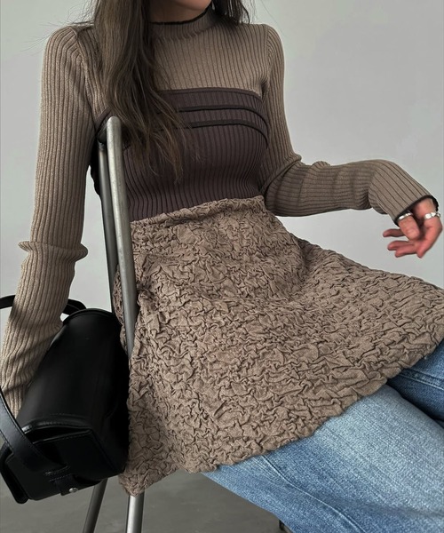 WILLFULLY(ウィルフリー)の「sheer lame peplum blister jacquard knit(ニット/セーター・レディース・ブラウン系その他/ブラック/グレー・FREE)」の3枚目の写真