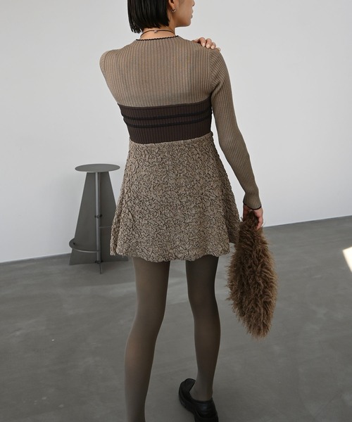 WILLFULLY(ウィルフリー)の「sheer lame peplum blister jacquard knit(ニット/セーター・レディース・ブラウン系その他/ブラック/グレー・FREE)」の14枚目の写真