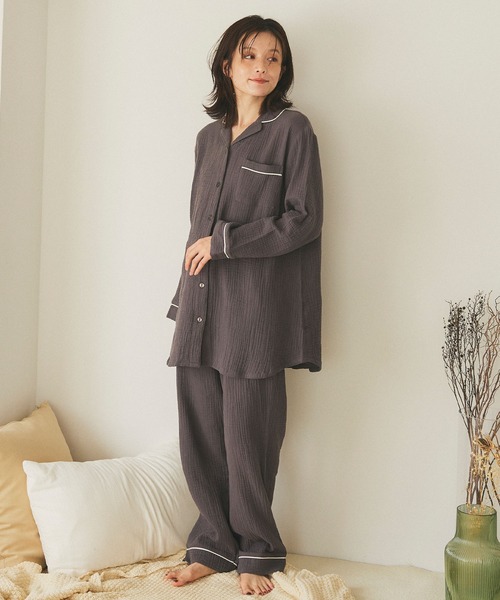 cross marche（クロスマルシェ）の「【LAFUKU/ラフク】パイピングデザインダブルガーゼパジャマ綿100％《上下セット》（ルームウェア/パジャマ・レディース・アイボリー/ベージュ/チャコール・LL/L/M）」の13枚目の写真