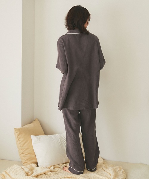 cross marche（クロスマルシェ）の「【LAFUKU/ラフク】パイピングデザインダブルガーゼパジャマ綿100％《上下セット》（ルームウェア/パジャマ・レディース・アイボリー/ベージュ/チャコール・LL/L/M）」の17枚目の写真