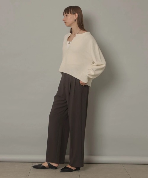 アクア深Vニット（ニット/セーター）｜CADUNE（カデュネ）の