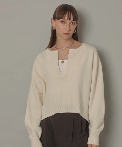 CADUNE（カデュネ）の「アクア深Vニット（ニット/セーター）」 - WEAR