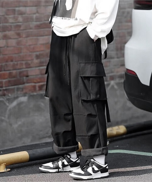 JOHNNY WOLF(ジョニーウルフ)の「PHOLIA シャーリング 裏ボア ワイド カーゴパンツ(カーゴパンツ・メンズ・ブラック/ブラウン・M/L)」の6枚目の写真