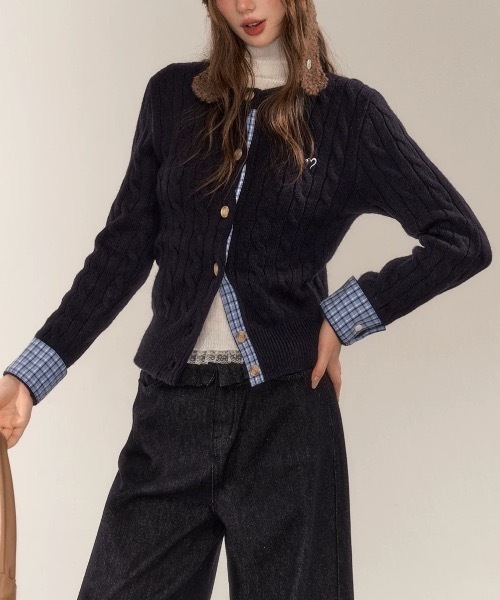 AsRiRe（アスリレイ）の「25aw 前ハート刺繍ロゴ レイヤード風