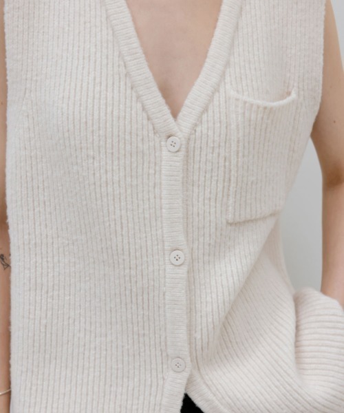 Studio Doe（スタジオドー）の「Studio Doe X-silhouette Knitted Vest（ベスト・レディース・ホワイト・SMALL）」の10枚目の写真