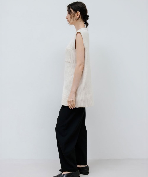 Studio Doe（スタジオドー）の「Studio Doe X-silhouette Knitted Vest（ベスト・レディース・ホワイト・SMALL）」の2枚目の写真