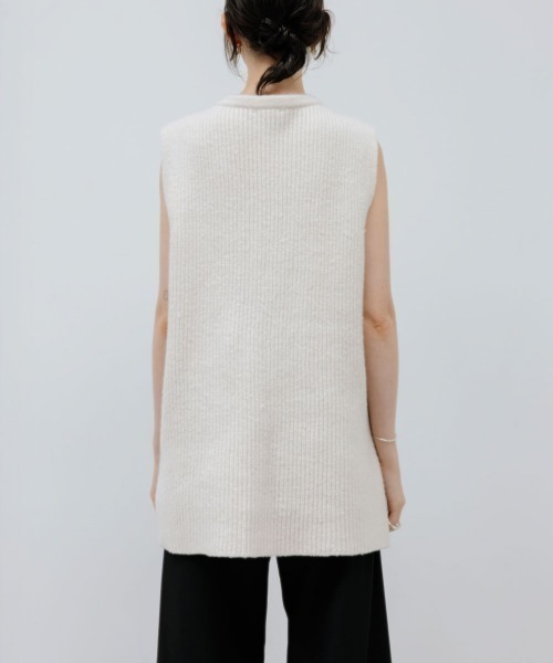 Studio Doe（スタジオドー）の「Studio Doe X-silhouette Knitted Vest（ベスト・レディース・ホワイト・SMALL）」の4枚目の写真