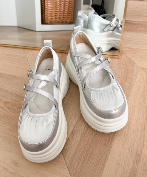 WEGO(ウィゴー)の「WEGO/2way厚底ストラップシューズ(ドレスシューズ・レディース・シルバー/ブラック・SMALL/MEDIUM/LARGE)」の15枚目の写真