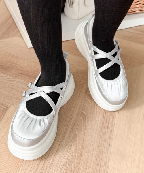 WEGO(ウィゴー)の「WEGO/2way厚底ストラップシューズ(ドレスシューズ・レディース・シルバー/ブラック・SMALL/MEDIUM/LARGE)」の8枚目の写真