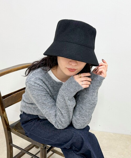 fredy emue(フレディエミュ)の「ステッチバスクハット(ハット・レディース・オフホワイト/ブラック・FREE)」の2枚目の写真