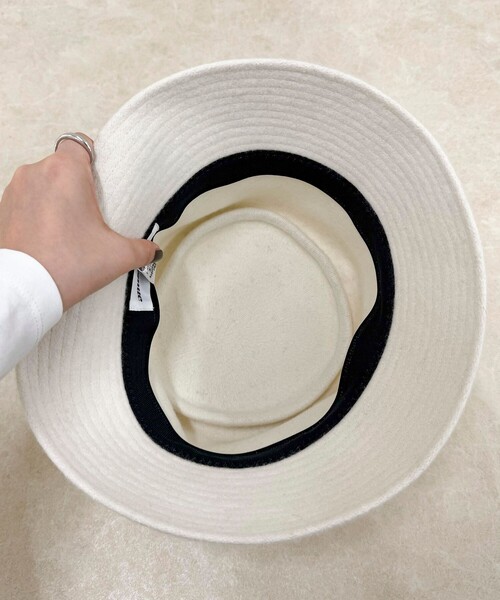 fredy emue(フレディエミュ)の「ステッチバスクハット(ハット・レディース・オフホワイト/ブラック・FREE)」の8枚目の写真