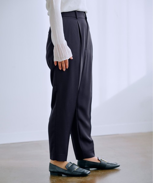 COHINA（コヒナ）の「ソフトドビーテーパードパンツ 【低身長・小柄女性】（その他パンツ・レディース・ブラック/ネイビー/ベージュ・S-Regular/XS-Regular/S-Short/XS-Short）」の17枚目の写真