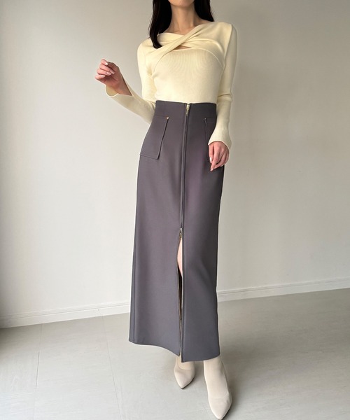 junoah(ジュノア)の「クロスドレープニットトップス(ニット/セーター・レディース・モカ/ブラック/アイボリー・MEDIUM/LARGE)」の12枚目の写真