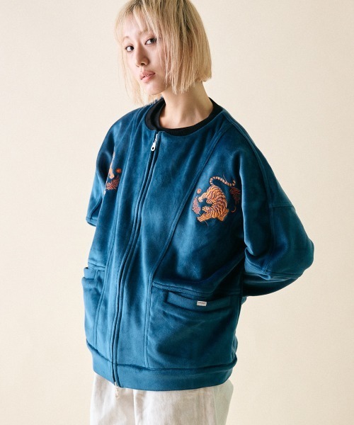 rehacer（レアセル）の「rehacer :  Dolman Wide Souvenir Jacket / ドルマンスリーブワイド スーベニア ジャケット（スカジャン・レディース・ブルー/ブラック・SMALL/X-LARGE/LARGE）」の12枚目の写真