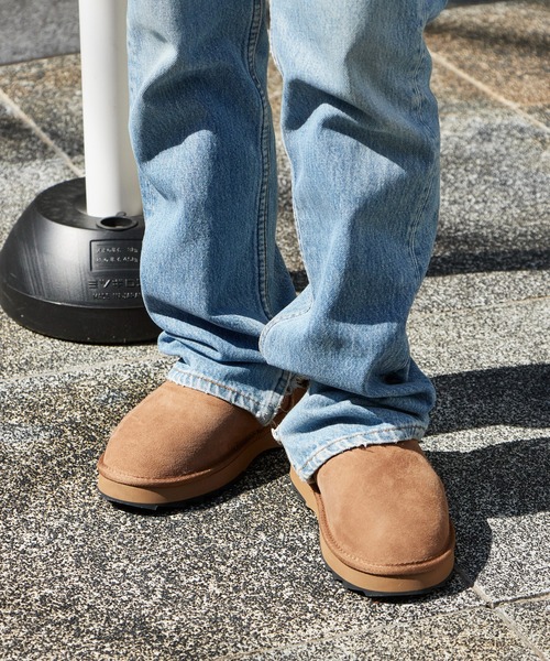 EMU Australia（エミューオーストラリア）の「EMU Australia/エミュオーストラリア Sharky Scuff シープスキン ムートンスリッポン（スリッポン・レディース・ブラウン/ブラック・8/7/6）」の6枚目の写真