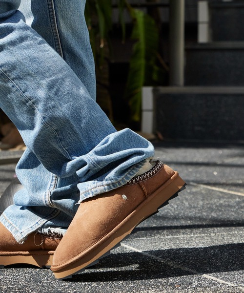 EMU Australia（エミューオーストラリア）の「EMU Australia/エミュオーストラリア Sharky Scuff シープスキン ムートンスリッポン（スリッポン・レディース・ブラウン/ブラック・8/7/6）」の8枚目の写真