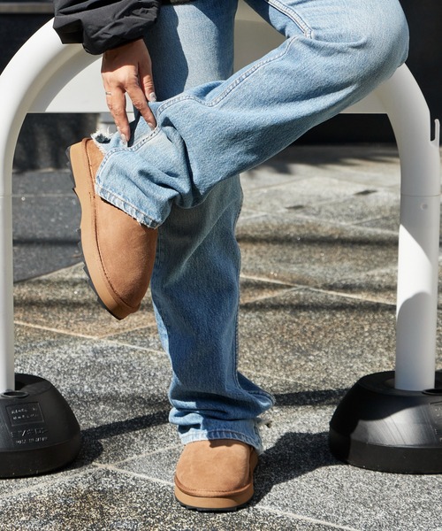 EMU Australia（エミューオーストラリア）の「EMU Australia/エミュオーストラリア Sharky Scuff シープスキン ムートンスリッポン（スリッポン・レディース・ブラウン/ブラック・8/7/6）」の18枚目の写真