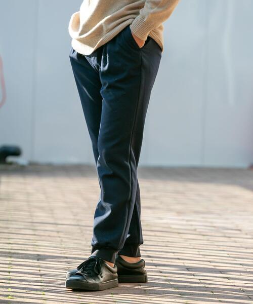 URBAN RESEARCH ROSSO MEN（アーバンリサーチロッソメン）の「『XLサイズあり』ウォームストレッチジョガーパンツ（その他パンツ・メンズ・ブラック/グレー/ネイビー/ブラウン・LARGE/X-LARGE/MEDIUM）」の4枚目の写真