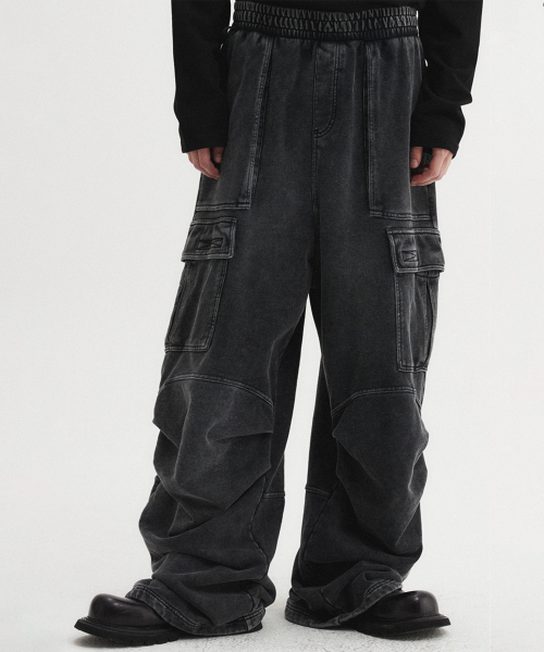 DNSR(ディーエヌエスアール)の「スノーダイングカーゴスウェットパンツ(スウェットパンツ・メンズ・その他・SMALL/MEDIUM/LARGE)」の1枚目の写真