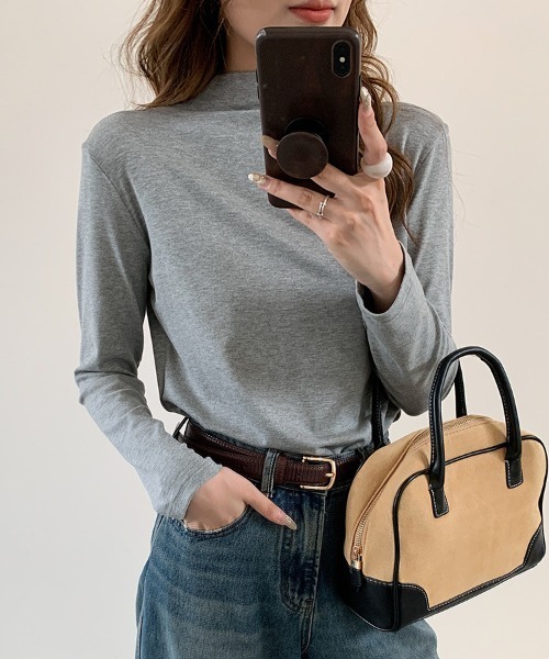 gossip!ロサンゼルス(ゴシップロサンゼルス)の「ハイネックプレーンカットソー(Tシャツ/カットソー・レディース・オフホワイト/ブラック/ライトグレー・FREE)」の1枚目の写真