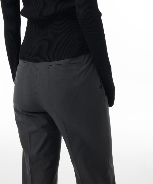 MUSINSA STANDARD WOMAN（ムシンサスタンダードウーマン）の「ウィメンズスリムストレートヒドゥンバンディング10部スラックス[グレー]（スラックス・レディース・その他・34/32/30/31/24/25/26/27/28/29）」の5枚目の写真