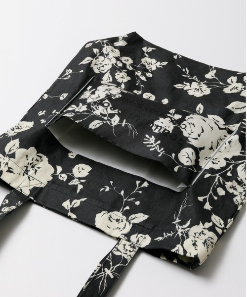 beautiful people(ビューティフルピープル)の「seasonal print name tag tote(トートバッグ・レディース・マルチ/ブラック・FREE)」の3枚目の写真