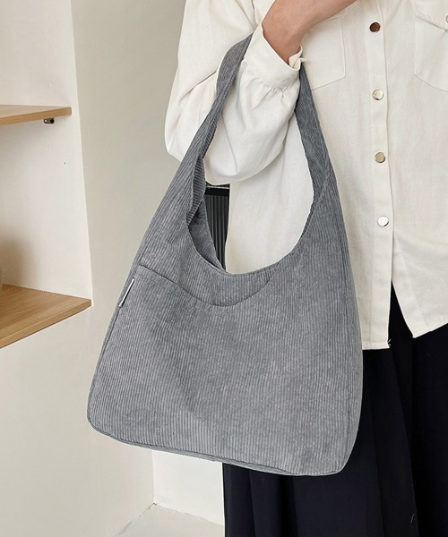 Miniministore(ミニミニストア)の「ワンショルダー バッグA4 コーデュロイ(ショルダーバッグ・レディース・グレー/ブラック/アイボリー・FREE)」の3枚目の写真