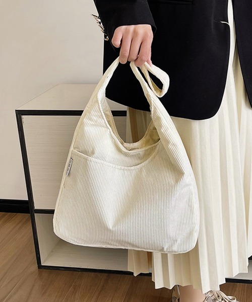 Miniministore(ミニミニストア)の「ワンショルダー バッグA4 コーデュロイ(ショルダーバッグ・レディース・グレー/ブラック/アイボリー・FREE)」の7枚目の写真