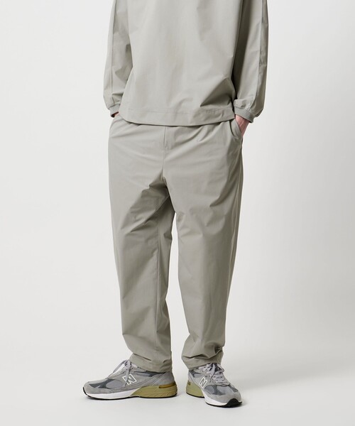UNITED ARROWS & SONS by DAISUKE OBANA（ユナイテッドアローズアンドサンズバイダイスケオバナ）の「＜D.O UNITED ARROWS BY DAISUKE OBANA＞ TFT WIDE TPD PANTS/イージーパンツ（その他パンツ・メンズ・ダークグリーン/オリーブ/ライトグレー・XL/M/L/S）」の7枚目の写真