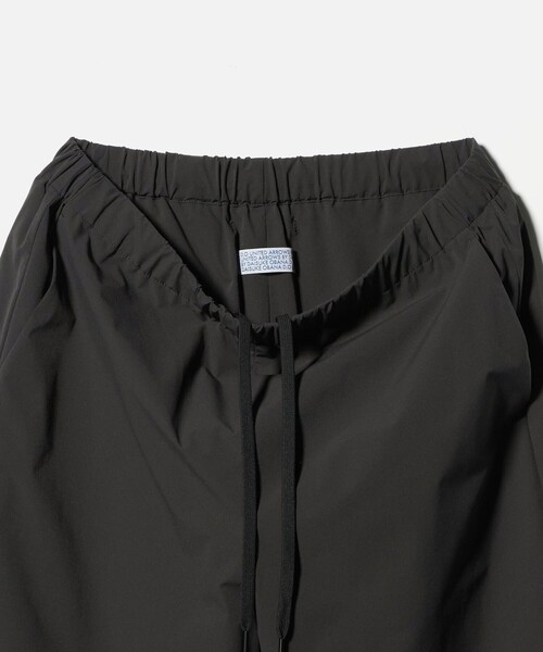 UNITED ARROWS & SONS by DAISUKE OBANA（ユナイテッドアローズアンドサンズバイダイスケオバナ）の「＜D.O UNITED ARROWS BY DAISUKE OBANA＞ TFT WIDE TPD PANTS/イージーパンツ（その他パンツ・メンズ・ダークグリーン/オリーブ/ライトグレー・XL/M/L/S）」の21枚目の写真