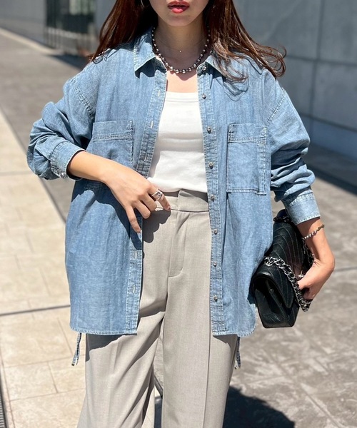 Emma Taylor(エマテイラー)の「【秋に活躍!】シルエット変更可!シアーデニムドロストシャツ(シャツ/ブラウス・レディース・ブルー/グレー・FREE)」の13枚目の写真
