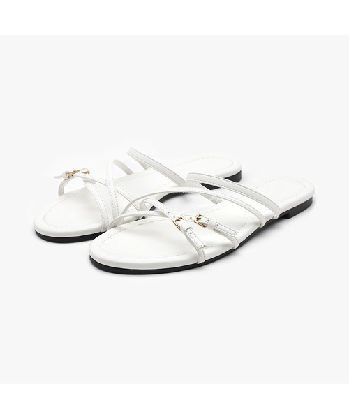 SAPPUN(サプン)の「Leons Buckle Strap Slippers (1cm)(サンダル・レディース・ホワイト/ブラック/シルバー・22.5cm/23cm/23.5cm/24cm/24.5cm/25cm/25.5cm)」の2枚目の写真