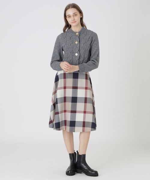 BLUE LABEL CRESTBRIDGE（ブルーレーベルクレストブリッジ）の「【限定カラーあり】ヘアリーアルパカウールカーディガン（カーディガン/ボレロ・レディース・オフホワイト/ブラック/グレー系その他・38）」の10枚目の写真