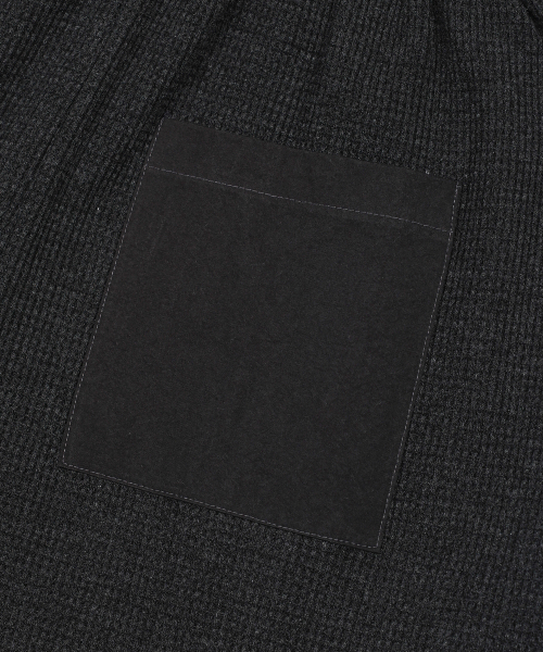 FLAWSROOM（フローズルーム）の「Round Panel Jogger Pants [CHARCOAL]（スウェットパンツ・レディース・その他・LARGE/MEDIUM）」の6枚目の写真