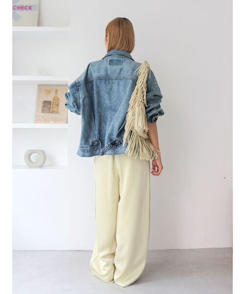 Ungrid(アングリッド)の「ルーズシルエットデニムジャケット(デニムジャケット・レディース・ブルー・FREE)」の8枚目の写真