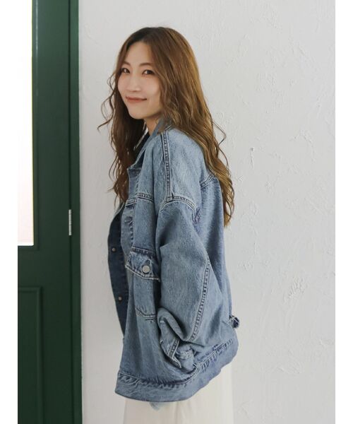 Ungrid(アングリッド)の「ルーズシルエットデニムジャケット(デニムジャケット・レディース・ブルー・FREE)」の10枚目の写真