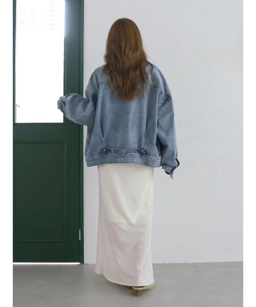 Ungrid(アングリッド)の「ルーズシルエットデニムジャケット(デニムジャケット・レディース・ブルー・FREE)」の14枚目の写真