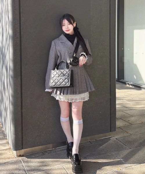 Maison de FLEUR（メゾンドフルール）の「ミニポーチ付きキルティングトートバッグ（ハンドバッグ・レディース・ブラック/ピンク・FREE）」の5枚目の写真