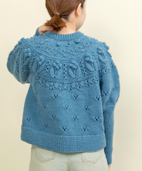 CHILD WOMAN（チャイルドウーマン）の「ネパールギルボックス 求心もよう編みプルオーバー（ニット/セーター・レディース・サックスブルー・FREE）」の17枚目の写真