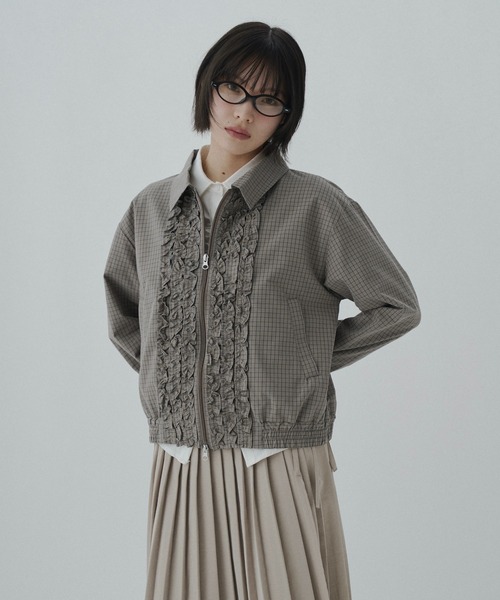 FEKETE（フェケテ）の「check frill shirt blouson / チェックフリルシャツブルゾン（ブルゾン・レディース・ブラック/ベージュ・LARGE/MEDIUM/SMALL）」の16枚目の写真