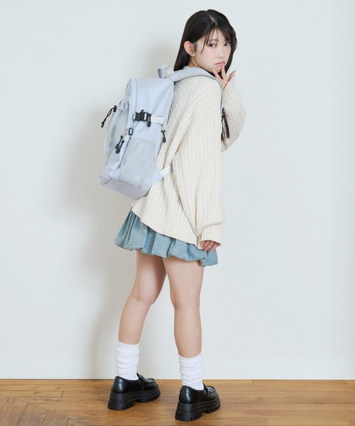 LOVETOXIC(ラブトキシック)の「【LTXC】肩ラク30L撥水スクールリュック(バックパック/リュック・キッズ・ブラック/サックスブルー・F)」の3枚目の写真