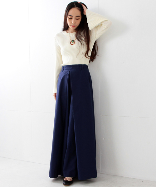 Ray BEAMS（レイビームス）の「◇RBS / リブ フレアスリーブ クルーネック（ニット/セーター・レディース・オフホワイト/ネイビー/ベージュ・ONE SIZE）」の13枚目の写真