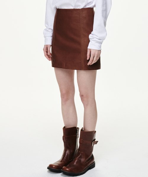B QUIET(ビークワイエット)の「FAUX LEATHER WASHED MINI SKIRTS_TAN BROWN(スカート・レディース・その他・MEDIUM/SMALL)」の7枚目の写真