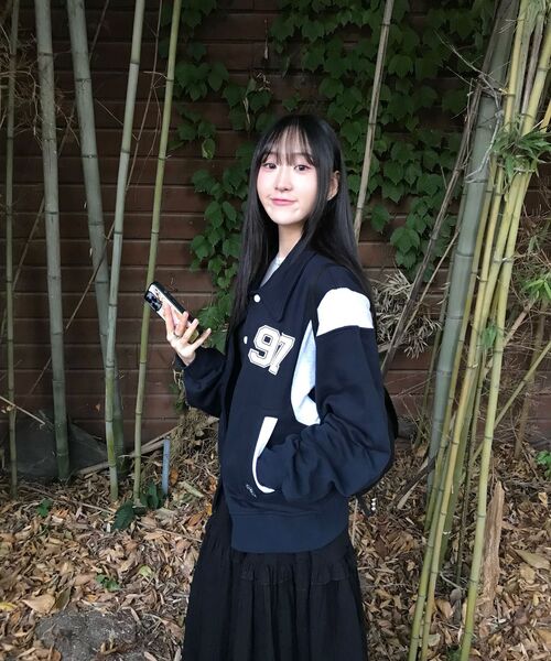 PRENDA(プレンダ)の「SWEAT VARSITY JACKET NAVY(スタジャン・レディース・その他・SMALL)」の11枚目の写真