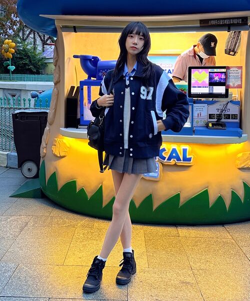 PRENDA(プレンダ)の「SWEAT VARSITY JACKET NAVY(スタジャン・レディース・その他・SMALL)」の14枚目の写真