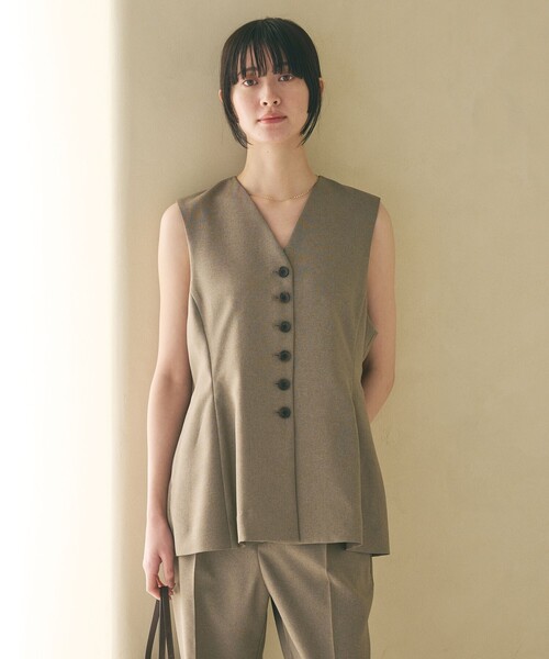 BEAUTY&YOUTH UNITED ARROWS（ビューティーアンドユースユナイテッドアローズ）の「【WEB限定 Wardrobe DAILY MINIMAL】メランジ ペプラムベスト ウォッシャブル（ベスト・レディース・モカ/ブラック・S/M）」の5枚目の写真