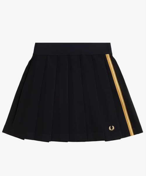 FRED PERRY（フレッドペリー）の「先行予約受付中／Tape Detail Pleated Skirt／テープディテールプリーツスカート（スカート・レディース・ブラック・6/8/10）」の5枚目の写真