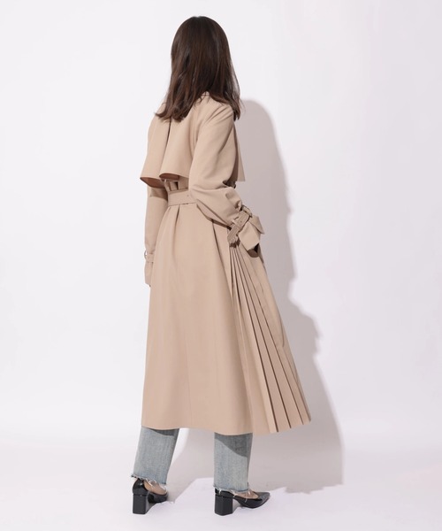 Apuweiser-riche（アプワイザーリッシェ）の「サイドプリーツトレンチコート（ダウンジャケット/コート・レディース・キャメル/オフホワイト/ピンクベージュ/ネイビー・1/0/2）」の5枚目の写真