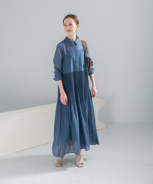 URBAN RESEARCH ROSSO WOMEN（アーバンリサーチ　ロッソ）の「プリーツロングシャツワンピース（ワンピース・レディース・ブルー/ブラウン・FREE）」の11枚目の写真